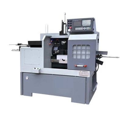 Precíziós automata CNC esztergagép